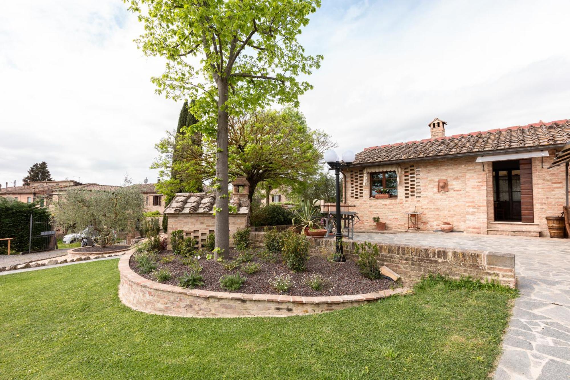 Apartmán Asso Di Picche Siena Exteriér fotografie